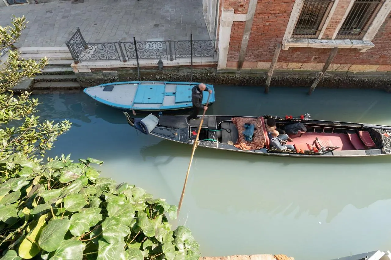 Apartments In San Marco With Canal View By Wonderful Italy Venetië 0*,  Italië