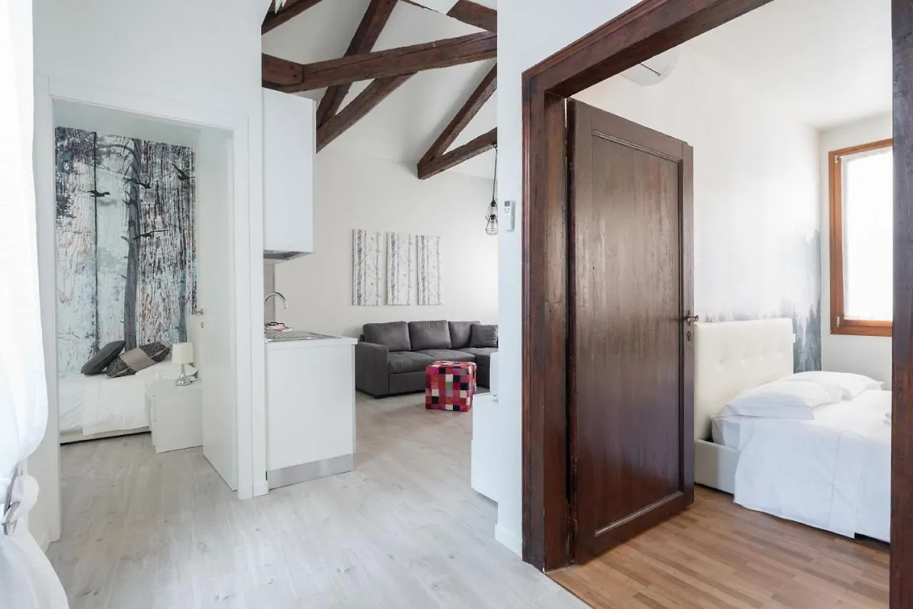 Apartments In San Marco With Canal View By Wonderful Italy Venetië