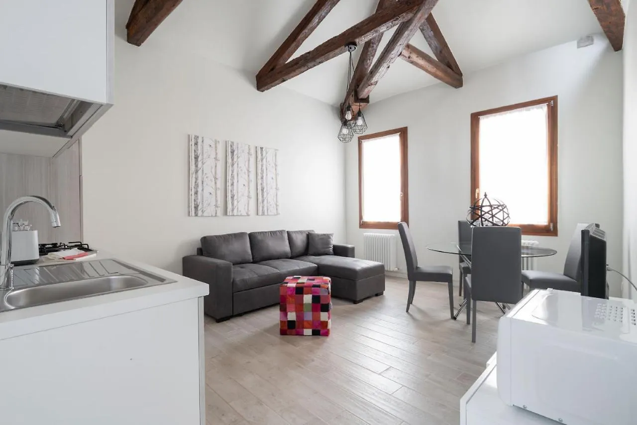 Apartments In San Marco With Canal View By Wonderful Italy Venetië Italië