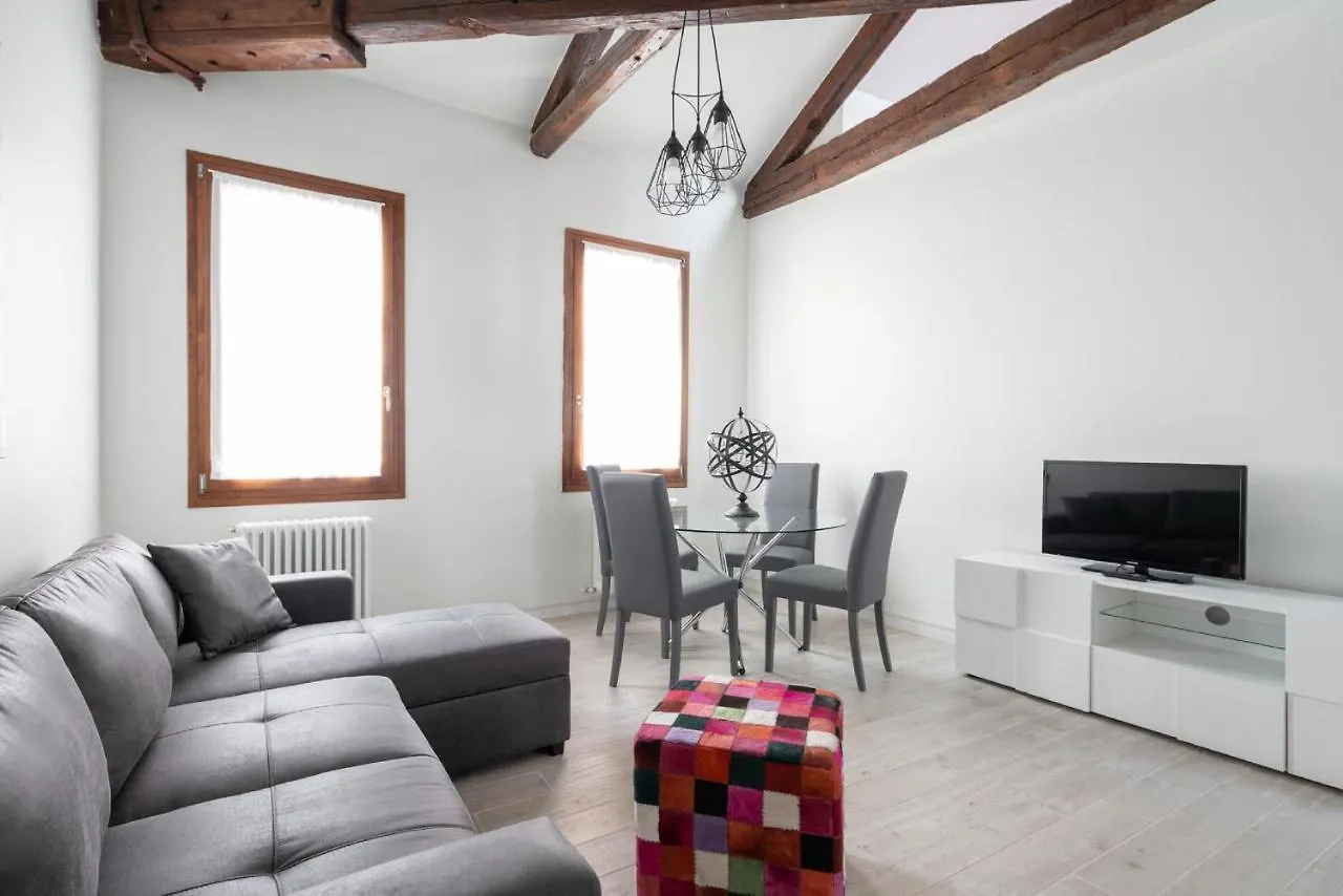 Apartments In San Marco With Canal View By Wonderful Italy Venetië Italië