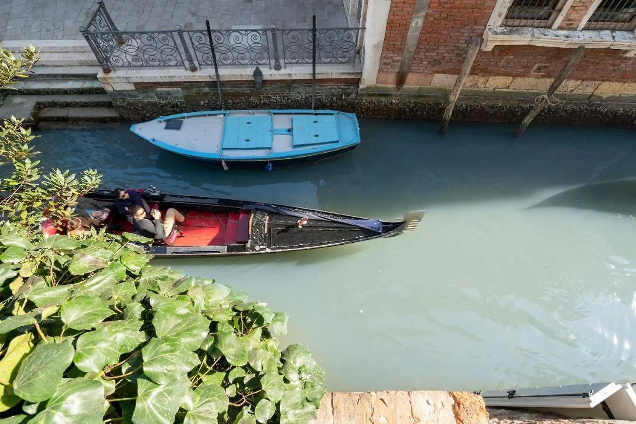 Apartments In San Marco With Canal View By Wonderful Italy Venetië 0*,  Italië