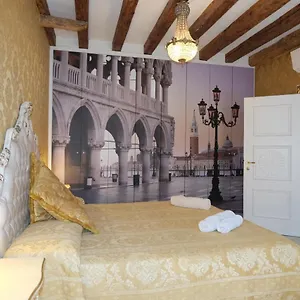  Appartement La Residenza Di Carlo Close To Piazza San Marco